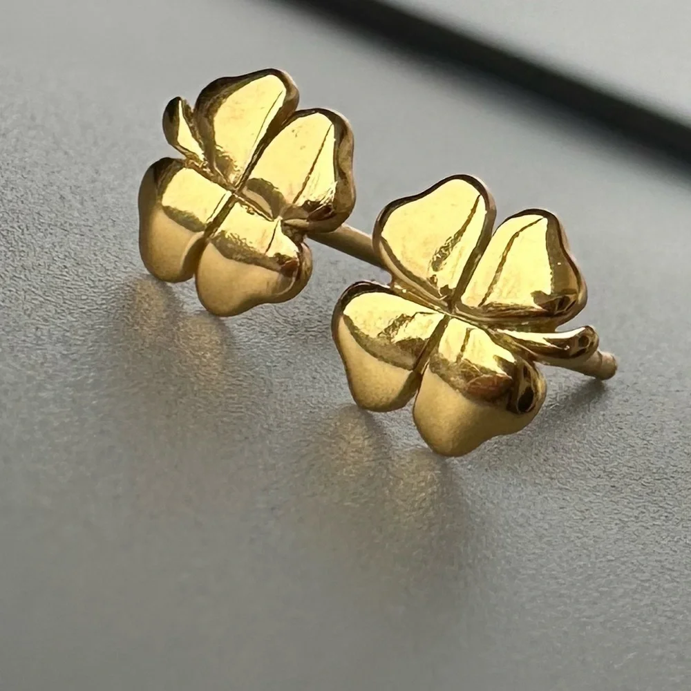14k Gold Vermeil Shamrock Lucky Clover Stud Earrings